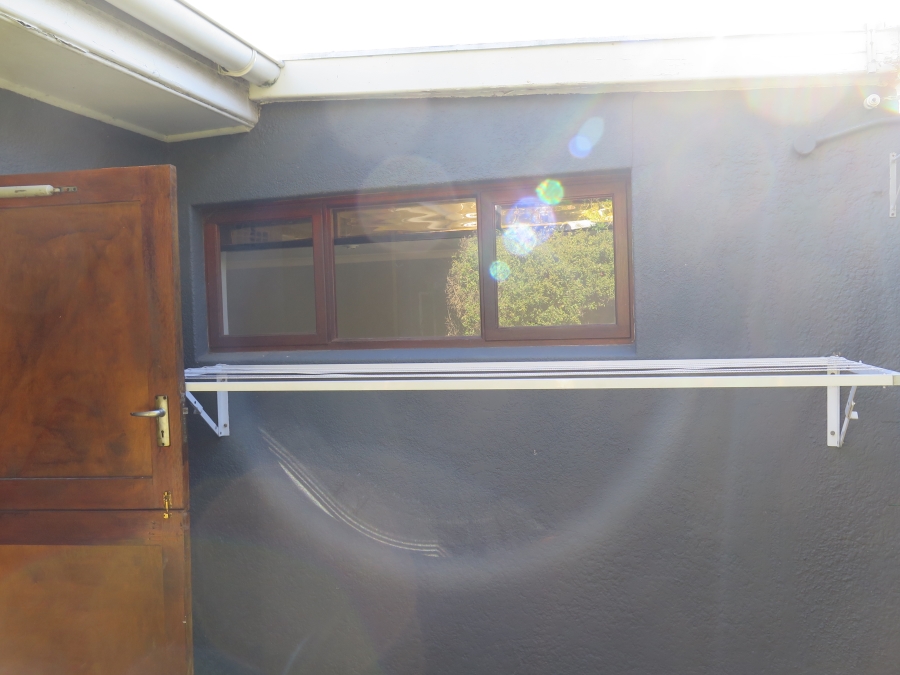 To Let 1 Bedroom Property for Rent in Mowbray Western Cape